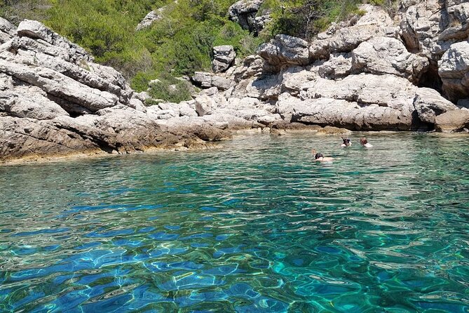 Blue Cave Tour - 4 Caves and Sandy Beach - Amenities on Board