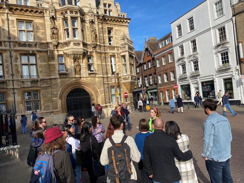 Cambridge: Uncomfortable Cambridge Walking Tour - Accessibility Features