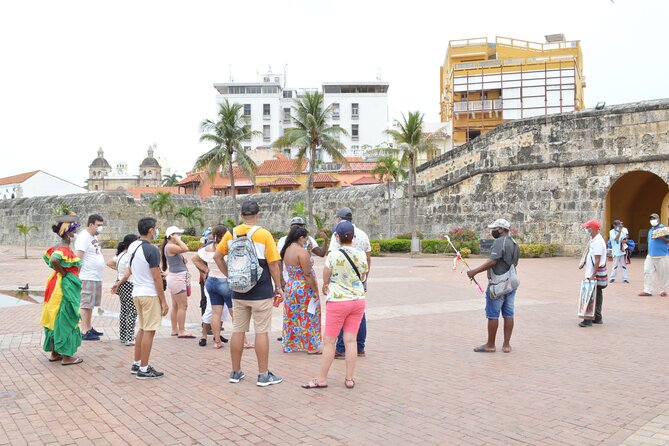 City Tour in Chiva Through the City of Cartagena - Tips for Enjoying Your Tour