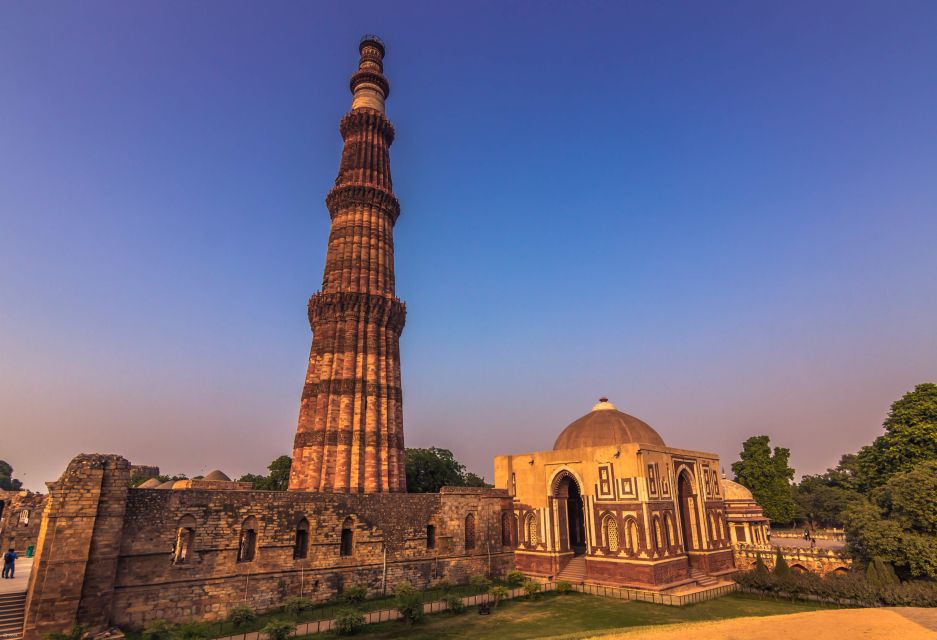 Delhi: Private Full-Day City Sightseeing Tour by Car - Tour Guide and Experience