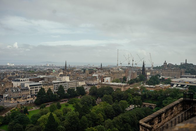 Edinburgh Castle PRIVATE TOUR With Ticket & Guide Included - Booking and Cancellation Policy