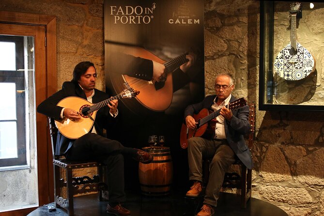 Fado Live Show in Porto Cálem Wine Cellars Including Wine Tasting and Visit - Tour Logistics and Accessibility