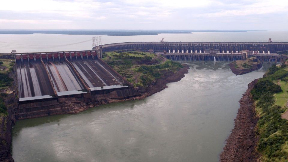 Foz Do Iguaçu: Itaipu Hydroelectric Dam Guided Tour - Visitor Experience