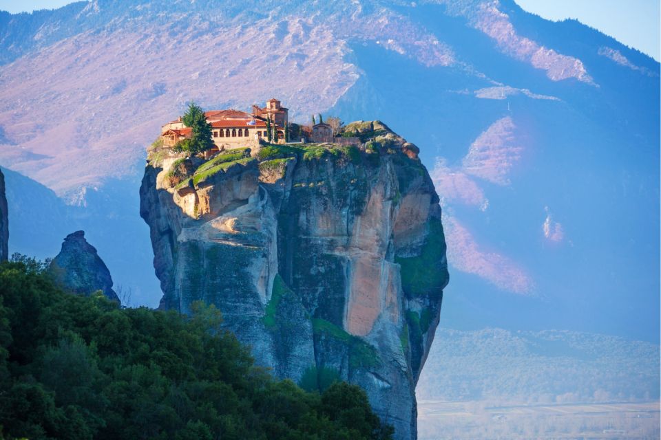 From Athens: Private Full-Day Meteora and Kastraki Tour - Transportation and Amenities