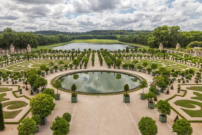 Giverny Monets House & Versailles Palace Private Day Trip From Paris - Customer Experiences and Reviews