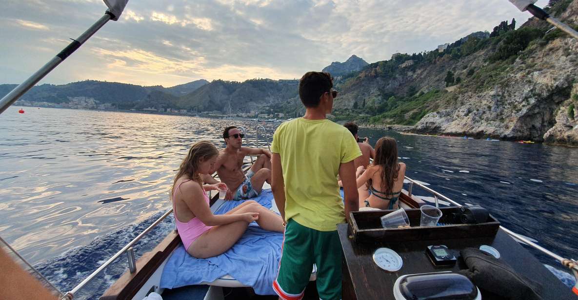 GROUP SUNSET BOAT TOUR IN TAORMINA WITH APERITIF - What to Expect