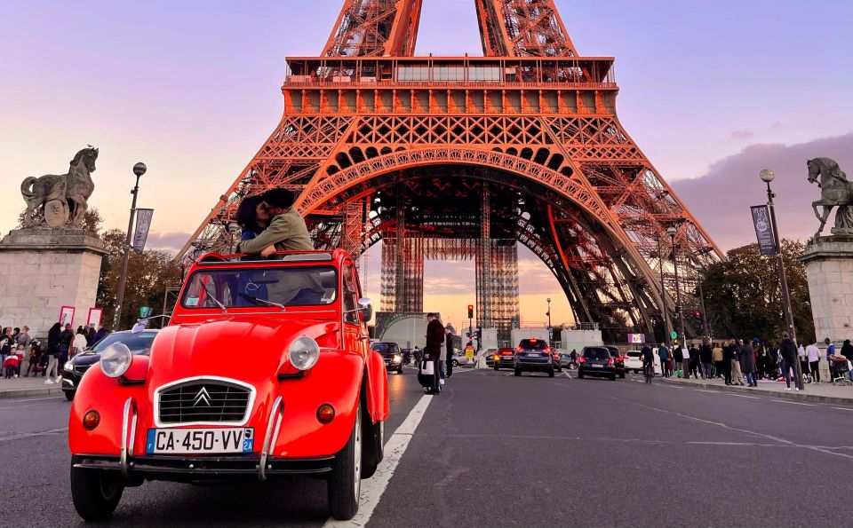 Guided Tour of Paris in Citroën 2CV - Unique Itinerary and Stops