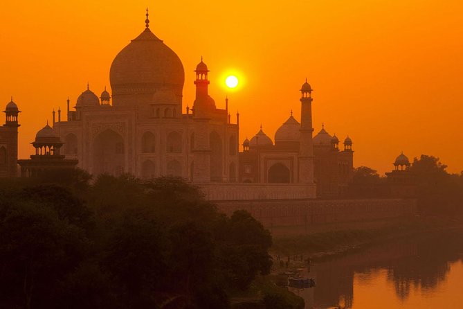 Guided Tour to Tajmahal & Wildlife SOS With Transports From Delhi - Transportation From Delhi