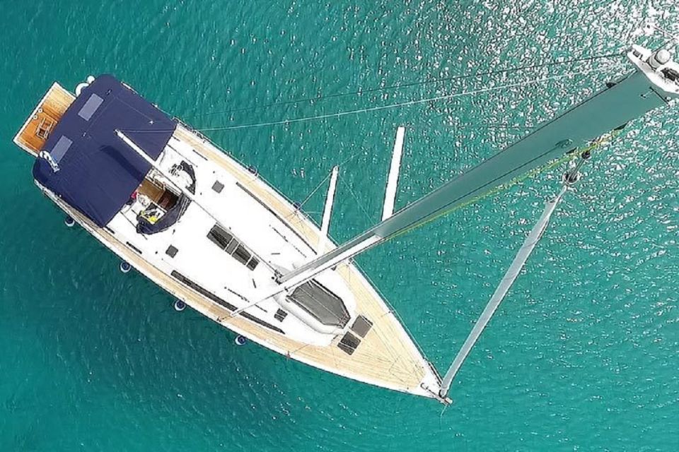 Heraklion: Sailing to Dia Island With Lunch on Bavaria 51 - Dining Experience
