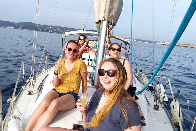 Ibiza Sunset Boat Trip With Appetizers and Champagne, 6 Guests - Guest Reviews