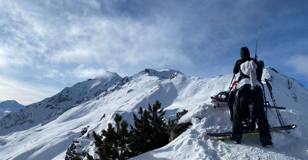 Innsbruck: Priv. Guided Snowy Mountain Hike /Snowshoe´s