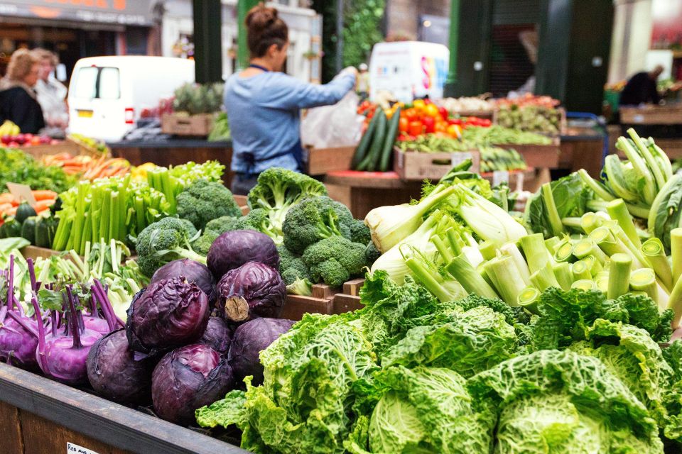 Italian Cooking Class and Food Shopping at Portobello Market - Cooking Class Environment