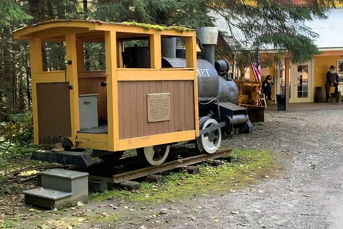 Juneau Underground Gold Mine and Panning Experience - Group Size and Safety