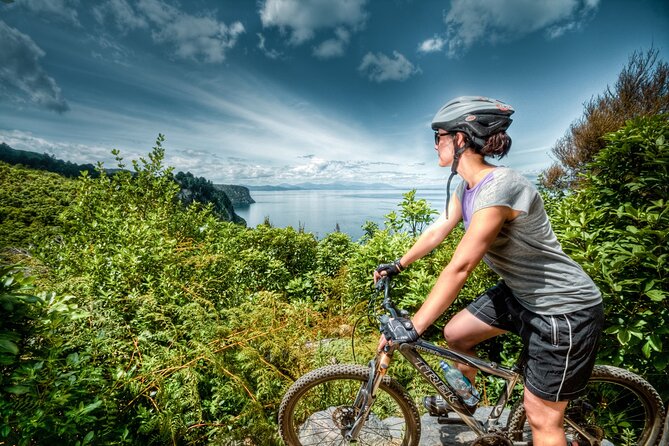 Lake Taupo - Maori Rock Carvings Package (Mountain Biking & Kayaking) - Safety Guidelines