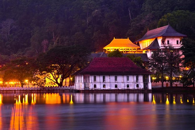 Last Kingdom of Sri Lanka- Kandy Private Day Tour From Colombo - Participant Guidelines