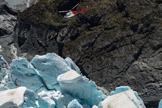 Lord of the Rings and Glacier Helicopter Tour - Inclusions and Amenities