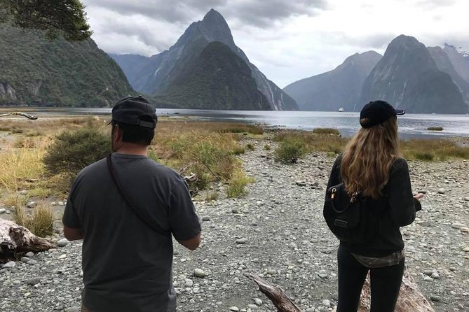 Milford Sound Private Tour With Lunch and Boat Cruise - Exploring Milford Sound by Boat