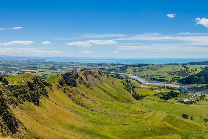 Napier City Art Deco & Private Wine Tour - 5hrs - up to 5 People - Exploring Napiers Art Deco