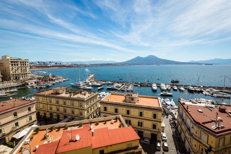 Naples: Express Walk With a Local in 60 Minutes - What to Bring