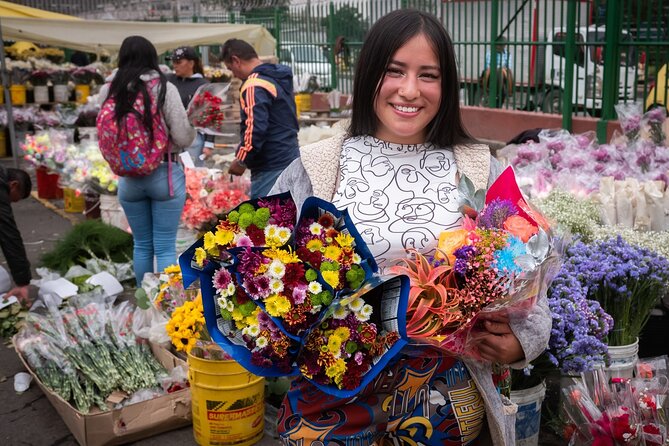 PALOQUEMAO MARKET FOOD Tour. EXOTIC Fruit. LOCAL Snacks. /Min 2 Pax - What to Expect