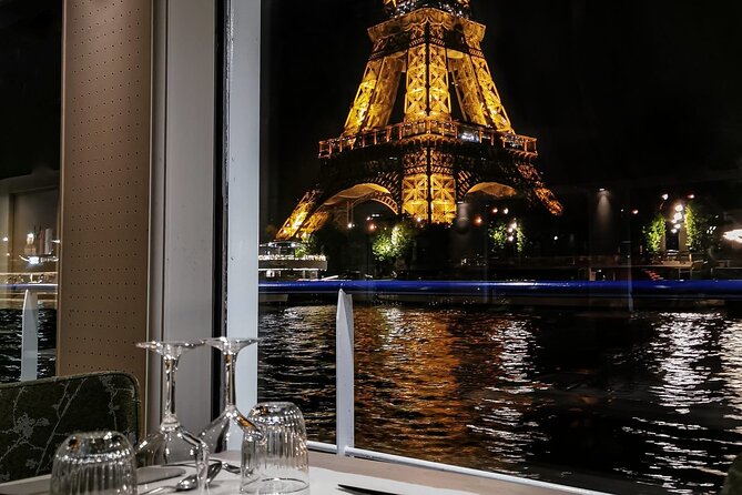 Paris Capitaine Fracasse 3 Course Seine River Dinner Cruise - Meeting Point and Accessibility