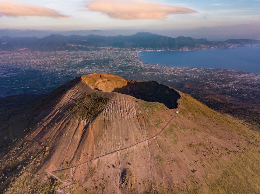 Pompeii: Transfer to Mount Vesuvius Crater With Ticket - Meeting Point Details