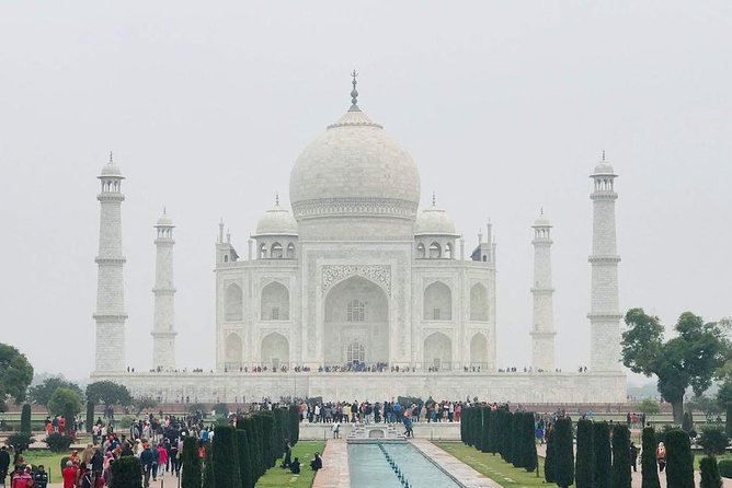 Private Agra Taj Mahal Tour From Delhi By Car - Accessibility Features