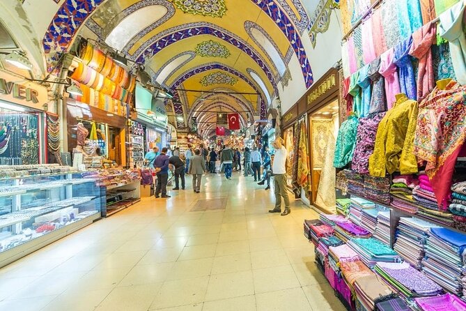 Private Guided Walking Tour in Istanbul - Group Size and Experience