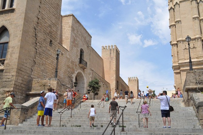 Private Shore Excursion to Valldemossa and Palma De Mallorca - Key Attractions