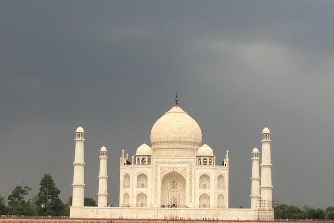 Private Tajmahal Train Tour From New Delhi By Gatiman Express - Accessibility Features