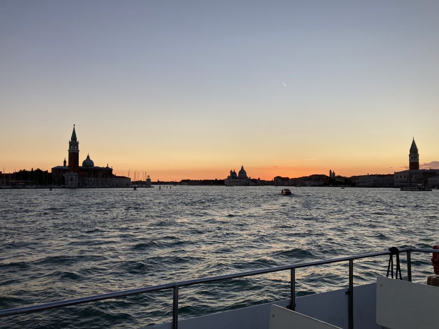 Punta Sabbioni - Venice at Sunset: Boat Tour With Aperitif - Booking and Cancellation Policy