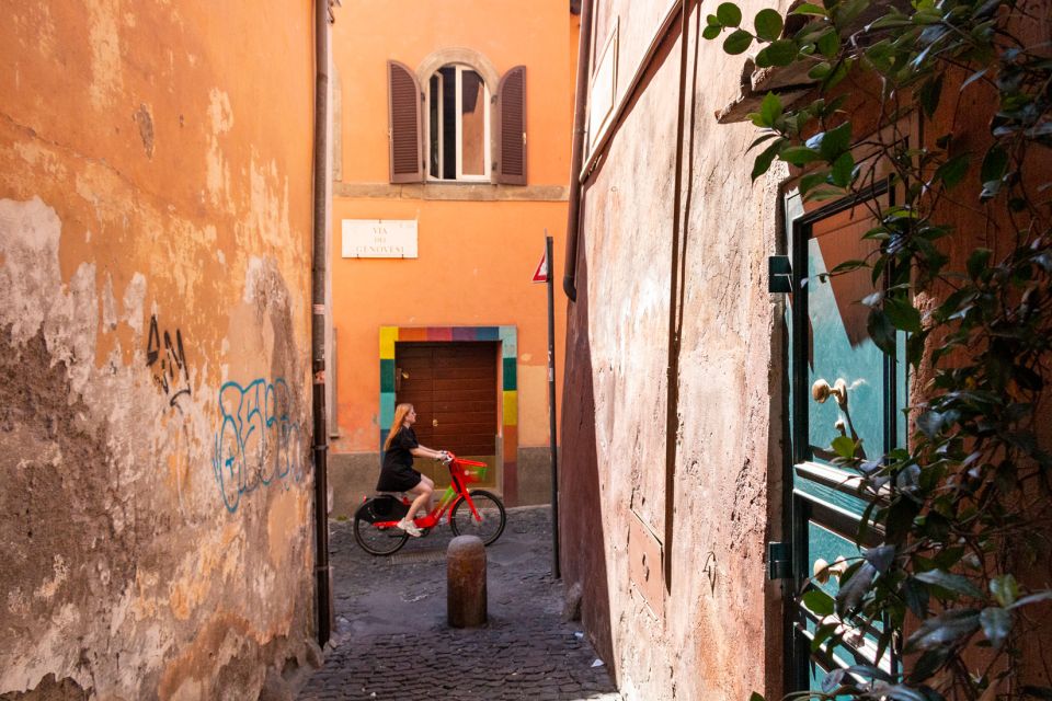 Rome: Guided Tour of Trastevere & 24-Hour Hop-On Hop-Off Bus - Hop-On Hop-Off Bus Access