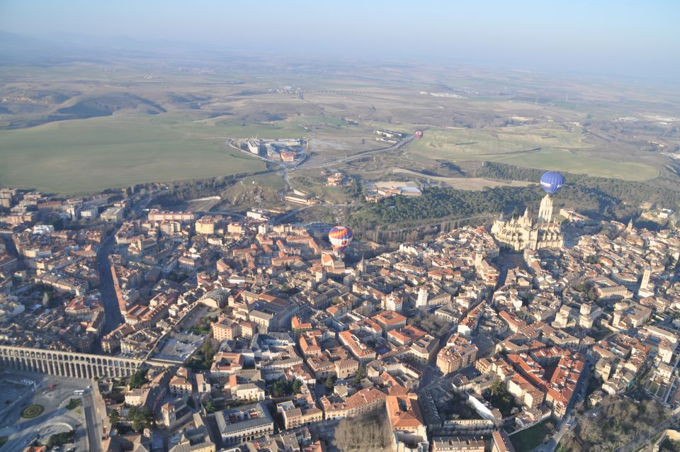 Segovia: Hot Air Balloon Flight With Picnic and Cava - Highlights