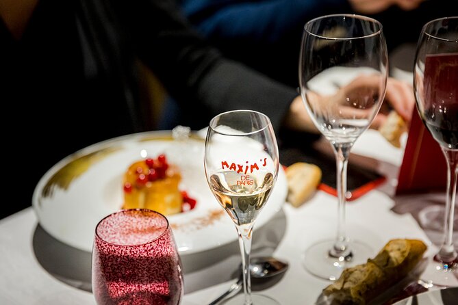 Seine River Dinner Cruise Maxims De Paris With Champagne and Live Music - Customer Ratings