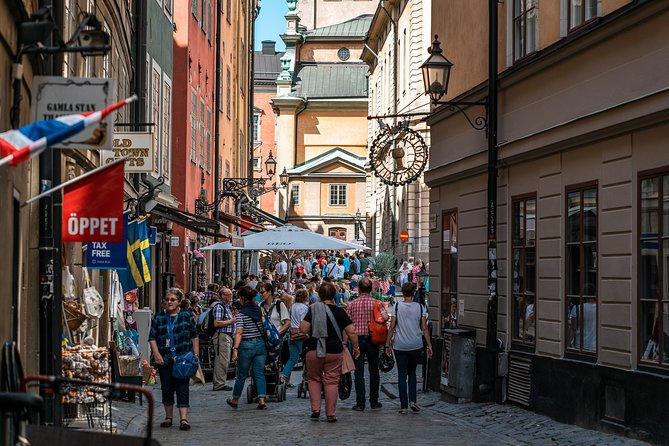 Stockholms Old Town & Vasa Museum Private Walking Tour - Detailed Itinerary Breakdown