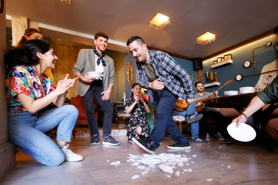 Thisio: Opa! Live Music and Plate Smashing in a Greek Fiesta - Community and Celebration