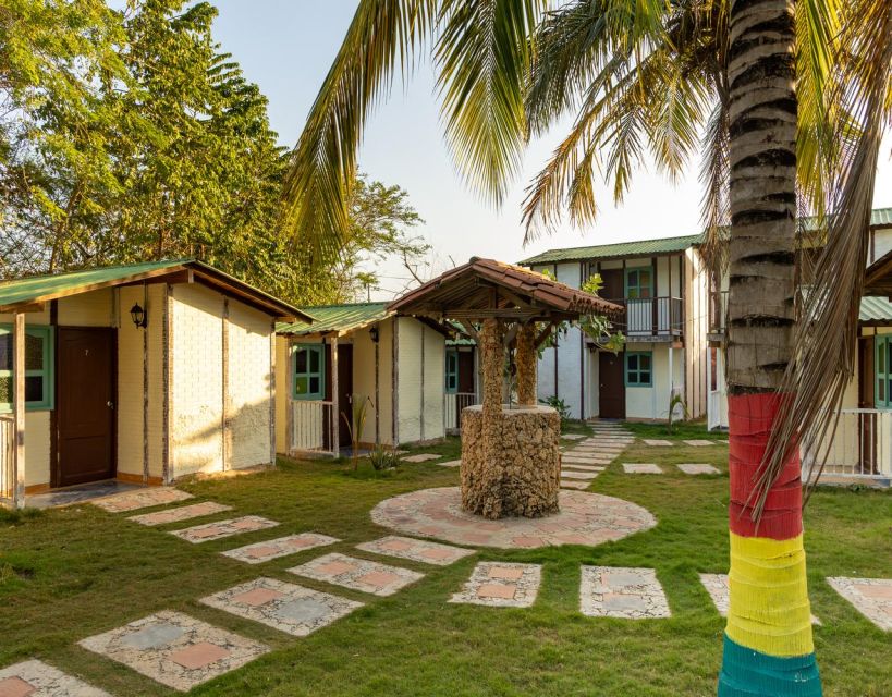 Tierra Bomba: Day Tour in a Beach Club With Pool in Punta Arena - Experience at the Beach Club