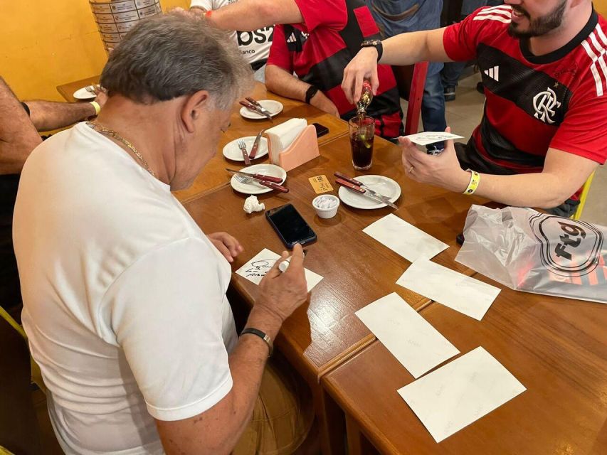 Tour Flamengo Legacy: Journey Through History and Passion - Meeting a Flamengo Legend