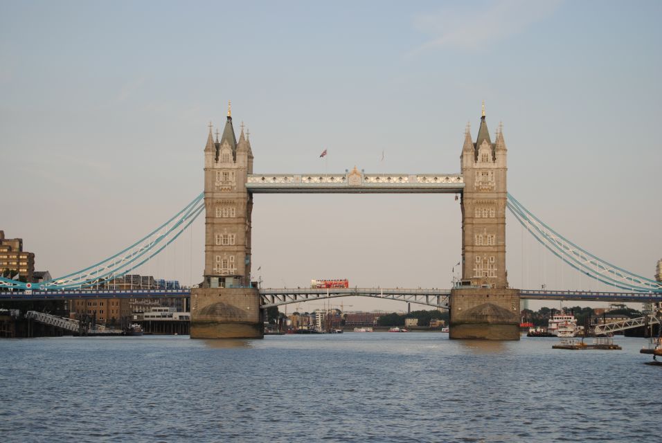 Tower of London Private Guided Tour - Experience Highlights