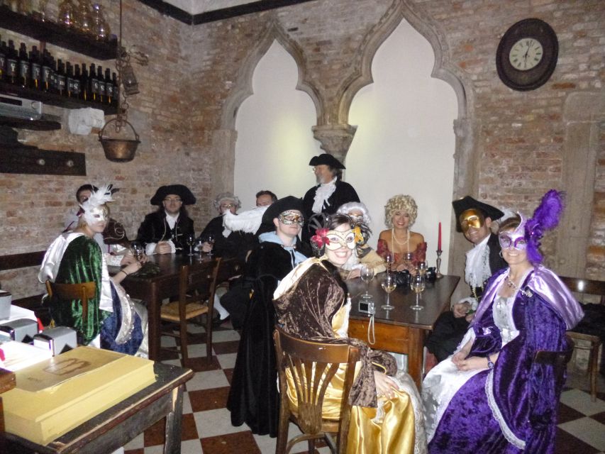 Venice: Venetian Style Carnival Pub Crawl - Customer Reviews and Ratings