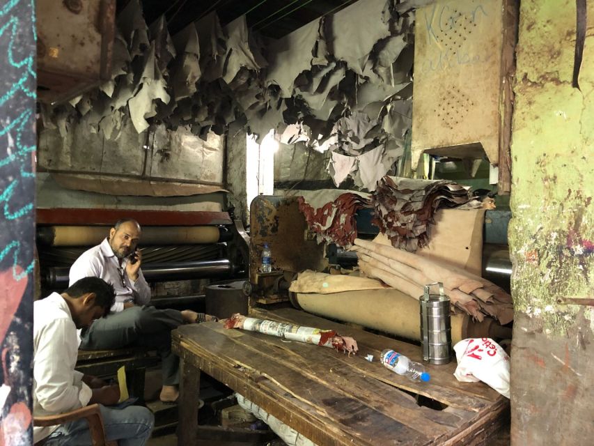 WALKING DHARAVI SLUM TOUR - Local Insights and Interactions