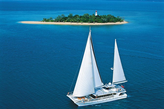 Wavedancer Low Isles Great Barrier Reef Sailing Cruise - Customer Reviews