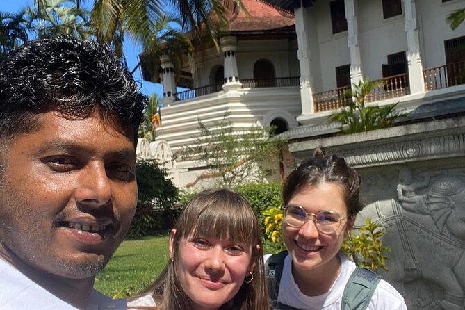 10 Days Sri Lanka Tour With Sujeewa - Health and Safety Guidelines