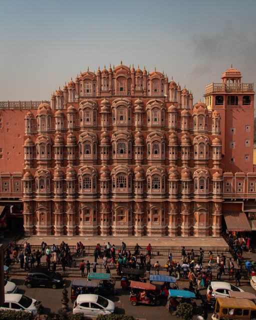 17 - Days Delhi, Rajasthan, Agra and Varanasi Tour - Agras Iconic Sites