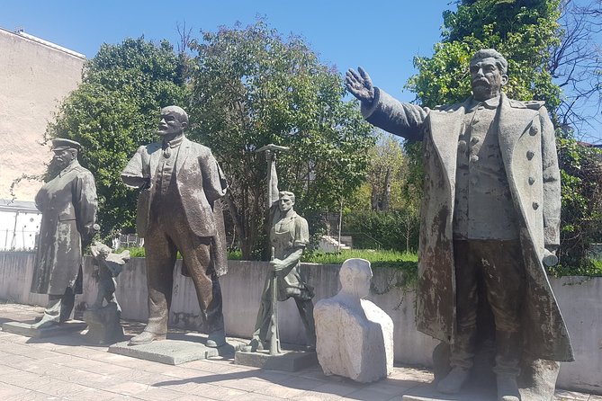 A Communist Manifesto: Tirana Before and After - Walking Tours: A Unique Experience