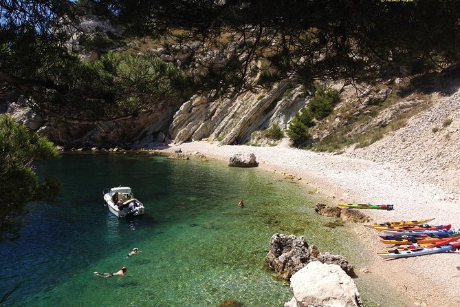 A Guided Day of Exploration in Sea Kayaking, Discovery of the National Park. - Meeting Point Details