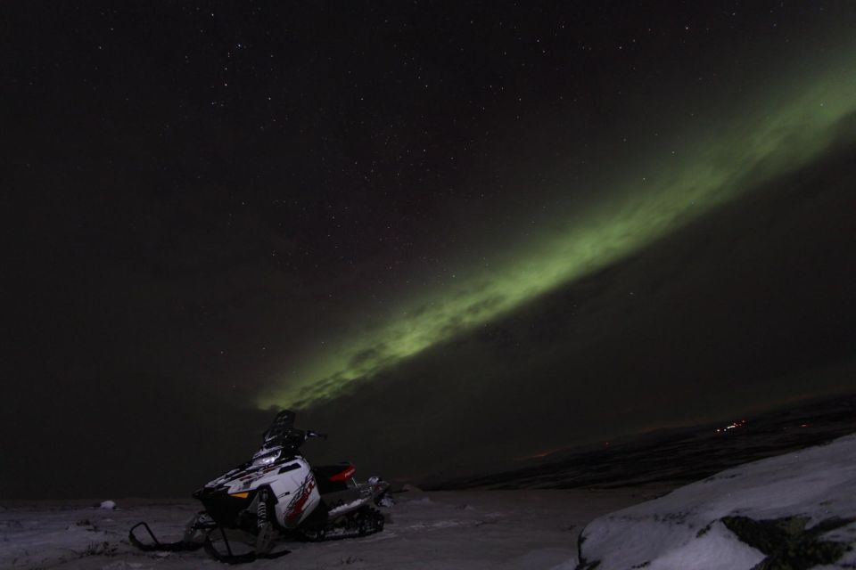 Aurora Hunt on Snowmobile - Small Groups - What to Expect