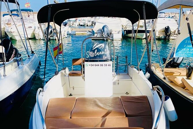 Boat Rental Without License in Benalmádena - Benefits of Renting Without a License