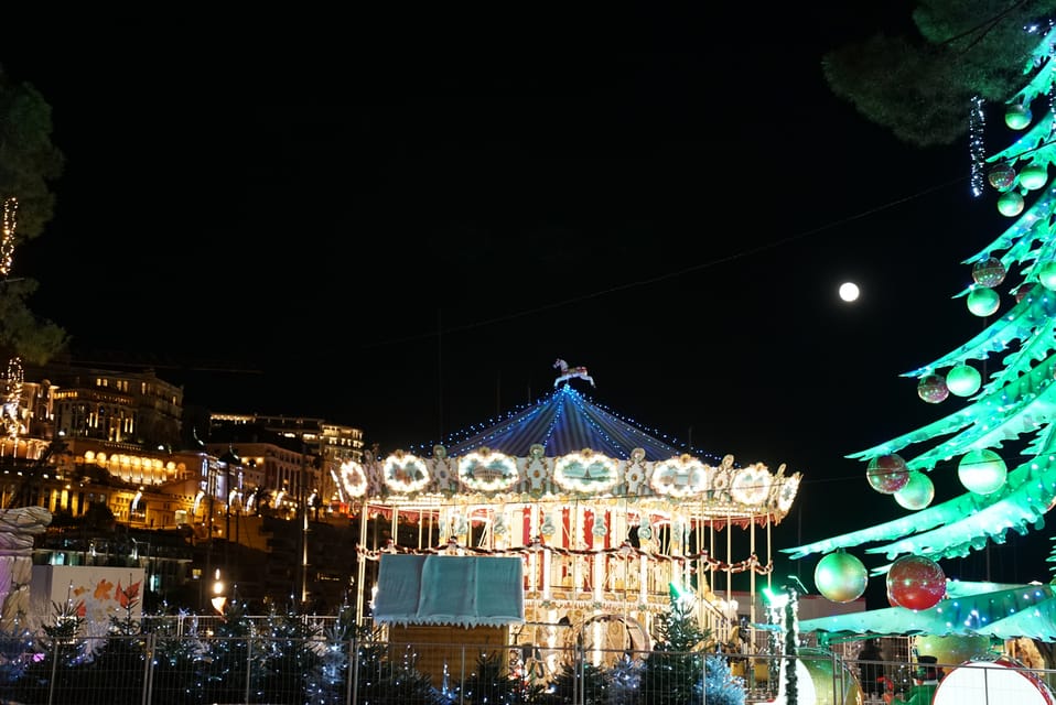 Christmas Fairy Tale in Monaco – Walking Tour - Experience Features