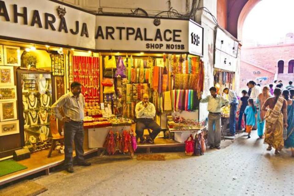 Delhi: Private Shopping Tour With Guide and Transfer - Booking Information